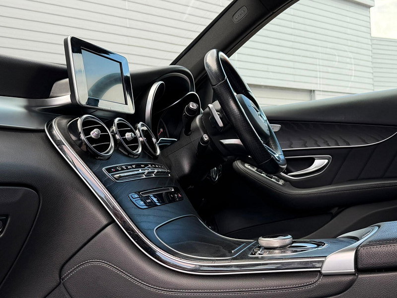 Mercedes-Benz GLC 2.0 GLC250 AMG Line G-Tronic 4MATIC Euro 6 (s/s) 5dr 5dr Automatic 2026