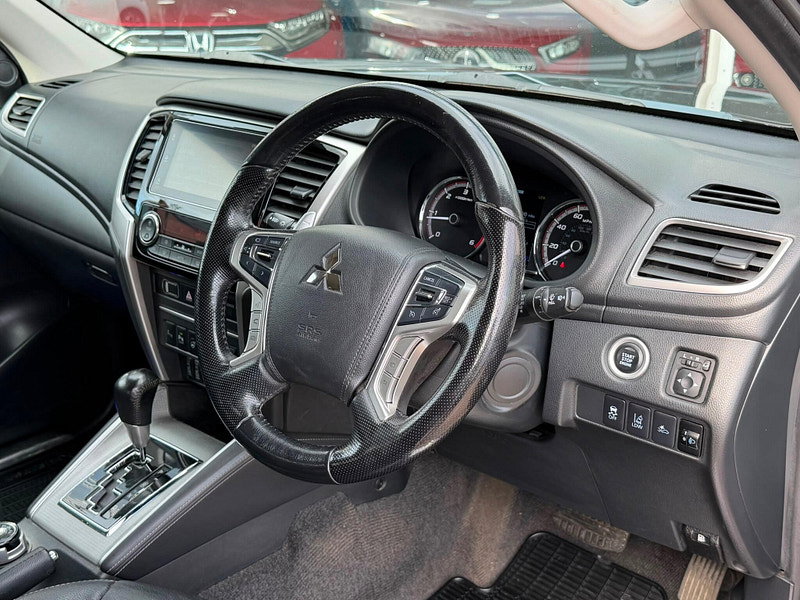 Mitsubishi L200 2.2 DI-D DC Barbarian X Pickup Double Cab 4dr Diesel Auto 4WD Euro 6 (s/s) (150 ps) 4dr Automatic 2026