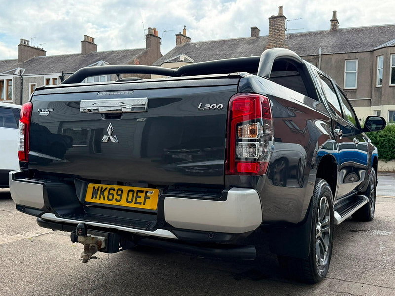 Mitsubishi L200 2.2 DI-D DC Barbarian X Pickup Double Cab 4dr Diesel Auto 4WD Euro 6 (s/s) (150 ps) 4dr Automatic 2026