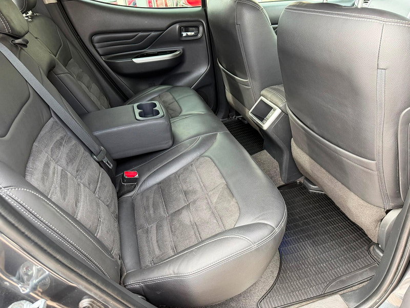 Mitsubishi L200 2.2 DI-D DC Barbarian X Pickup Double Cab 4dr Diesel Auto 4WD Euro 6 (s/s) (150 ps) 4dr Automatic 2026