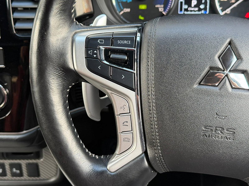 Mitsubishi Outlander 2.4h TwinMotor 13.8kWh 4h CVT 4WD Euro 6 (s/s) 5dr 5dr Automatic 2026