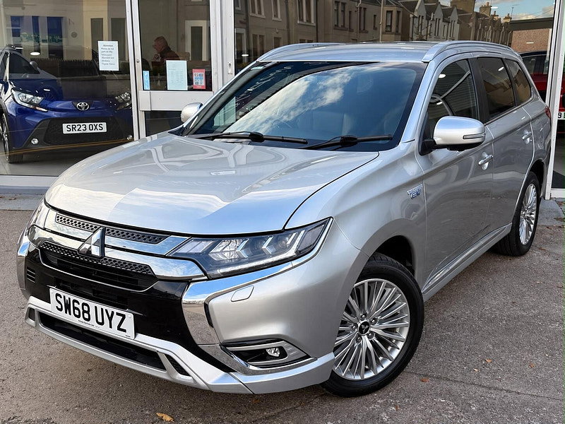Mitsubishi Outlander 2.4h TwinMotor 13.8kWh 4h CVT 4WD Euro 6 (s/s) 5dr 5dr Automatic 2026