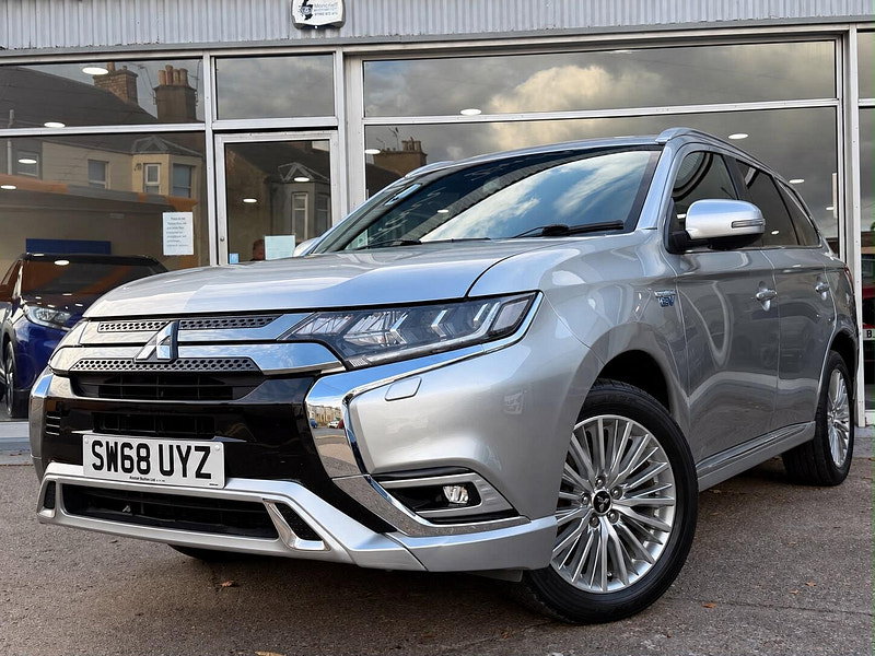 Mitsubishi Outlander 2.4h TwinMotor 13.8kWh 4h CVT 4WD Euro 6 (s/s) 5dr 5dr Automatic 2026