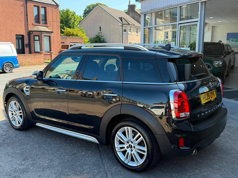 MINI Countryman 1.5 Cooper Exclusive SUV 5dr Petrol Steptronic Euro 6 (s/s) (136 ps) 5dr Automatic 2026