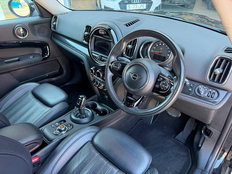 MINI Countryman 1.5 Cooper Exclusive SUV 5dr Petrol Steptronic Euro 6 (s/s) (136 ps) 5dr Automatic 2026