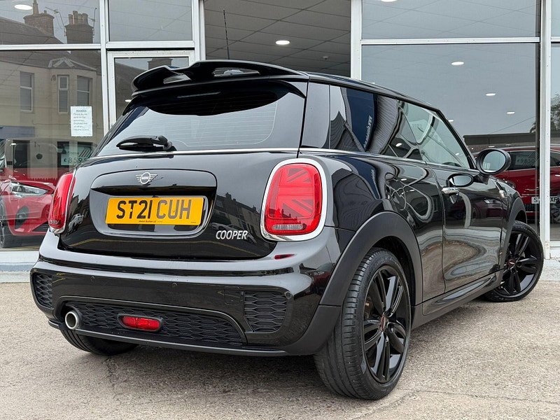 MINI Hatch 1.5 Cooper Sport Hatchback 3dr Petrol Manual Euro 6 (s/s) (136 ps) 3dr Manual 2026
