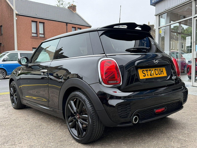 MINI Hatch 1.5 Cooper Sport Hatchback 3dr Petrol Manual Euro 6 (s/s) (136 ps) 3dr Manual 2026
