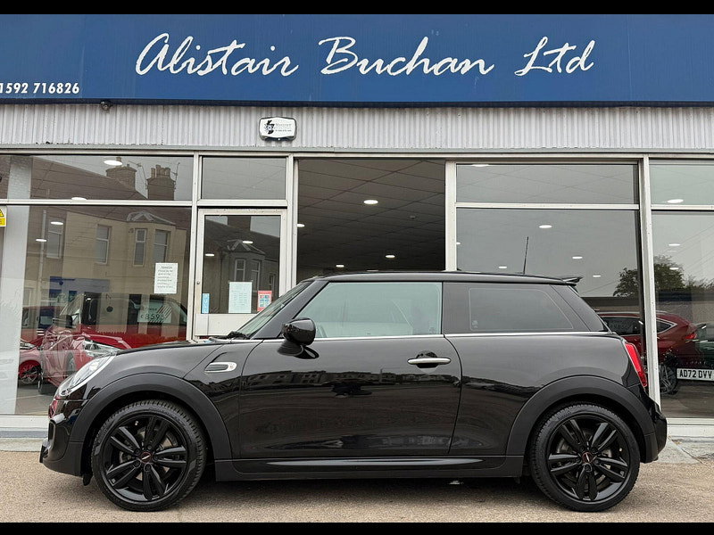 MINI Hatch 1.5 Cooper Sport Hatchback 3dr Petrol Manual Euro 6 (s/s) (136 ps) 3dr Manual 2026