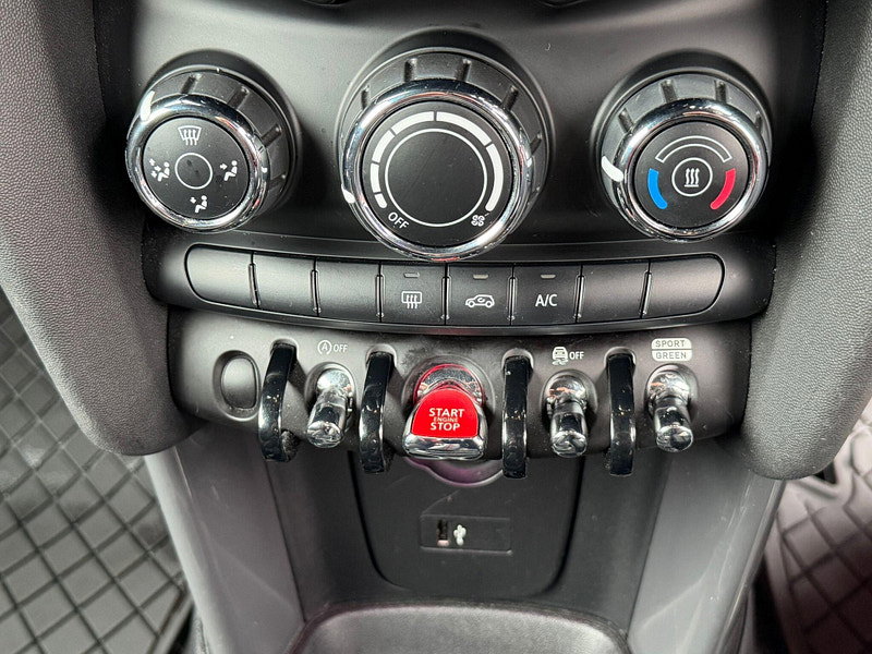 MINI Hatch 1.5 Cooper Sport Hatchback 3dr Petrol Manual Euro 6 (s/s) (136 ps) 3dr Manual 2026