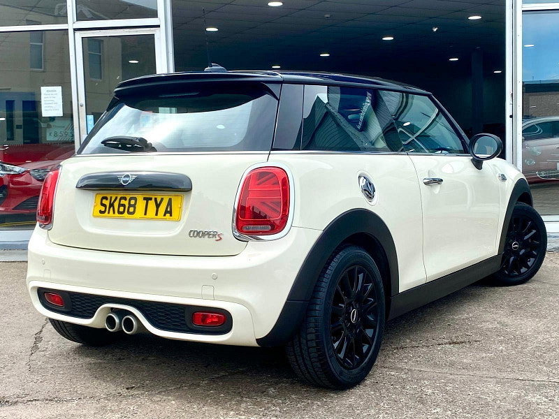 MINI Hatch 2.0 Cooper S Hatchback 3dr Petrol Manual Euro 6 (s/s) (192 ps) 3dr Manual 2026