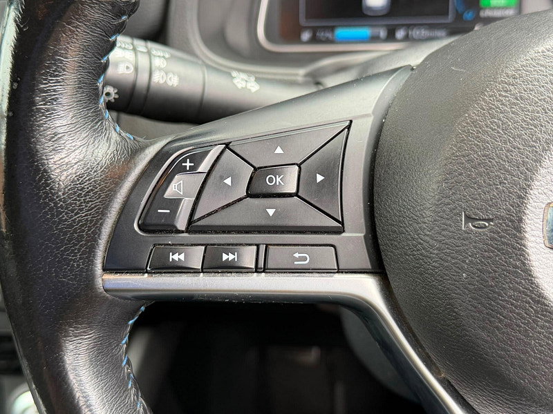 Nissan Leaf 40kWh N-Connecta Auto 5dr 5dr Automatic 2026