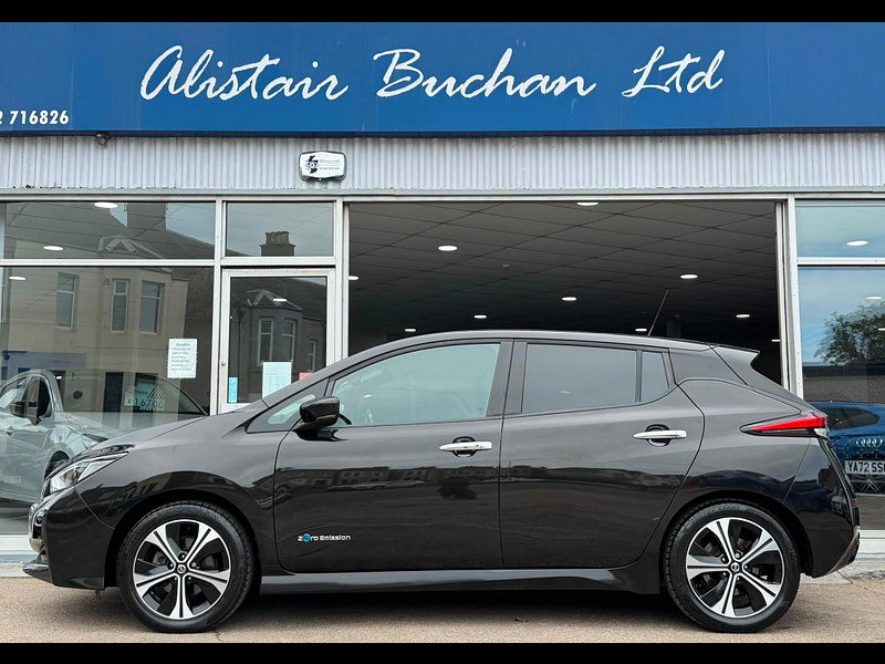 Nissan Leaf 40kWh N-Connecta Auto 5dr 5dr Automatic 2026