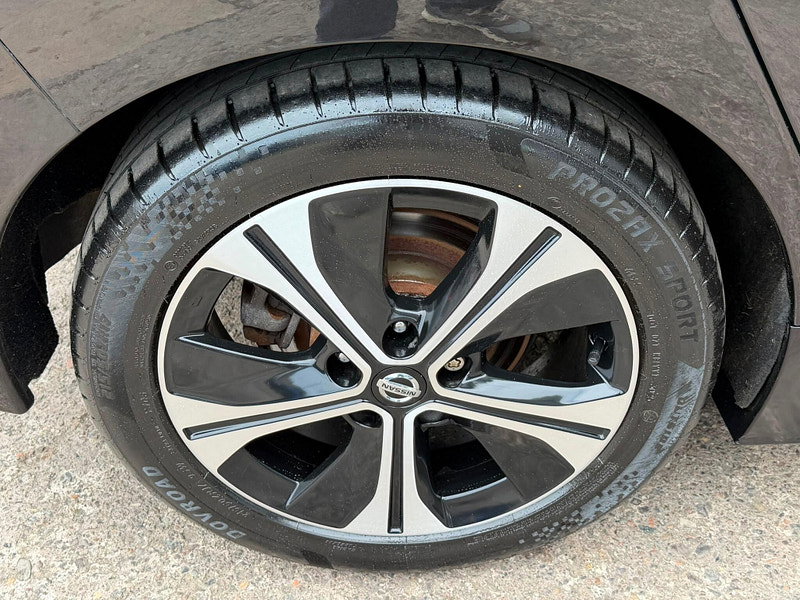 Nissan Leaf 40kWh N-Connecta Auto 5dr 5dr Automatic 2026