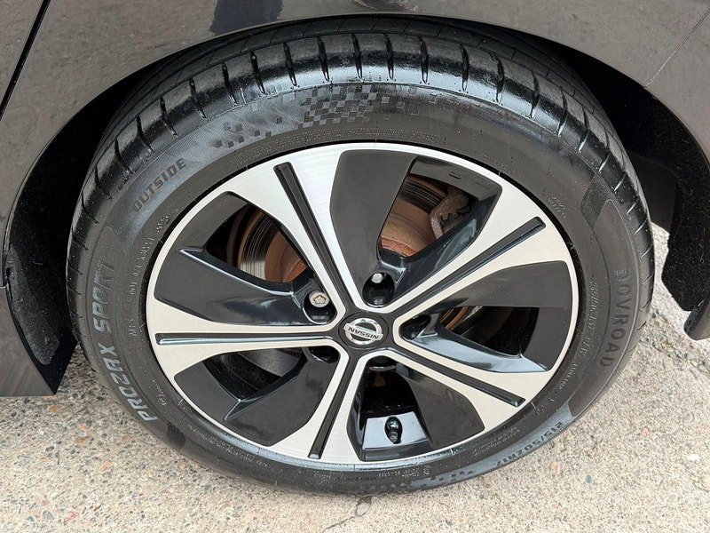 Nissan Leaf 40kWh N-Connecta Auto 5dr 5dr Automatic 2026