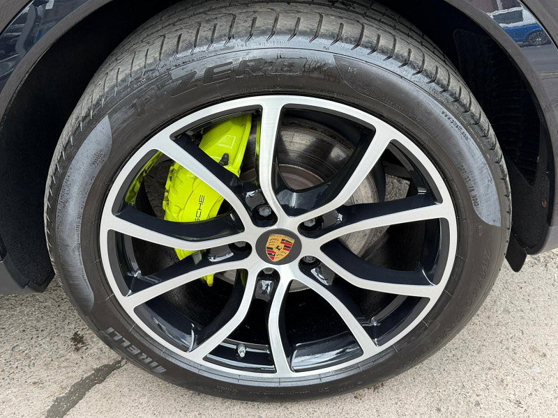 Porsche Cayenne 3.0 V6 E-Hybrid 14.1kWh TiptronicS 4WD Euro 6 (s/s) 5dr (3.6kW Charger) 5dr Automatic 2026