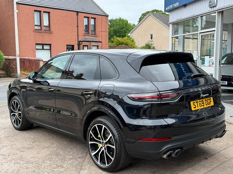 Porsche Cayenne 3.0 V6 E-Hybrid 14.1kWh TiptronicS 4WD Euro 6 (s/s) 5dr (3.6kW Charger) 5dr Automatic 2026