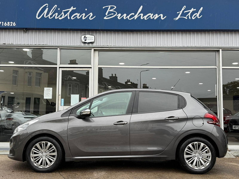 Peugeot 208 1.2 PureTech Signature Euro 6 (s/s) 5dr 5dr Manual 2026