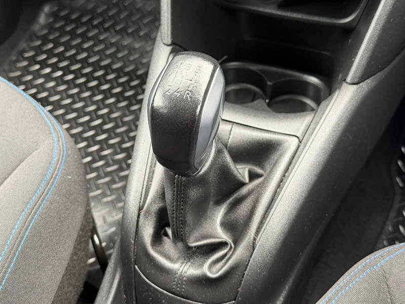Peugeot 208 1.2 PureTech Signature Euro 6 (s/s) 5dr 5dr Manual 2026
