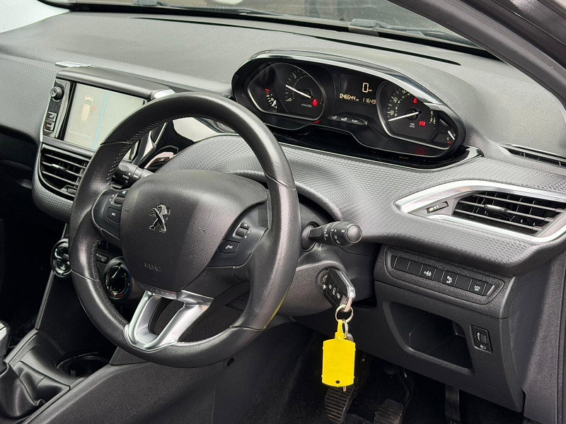 Peugeot 208 1.2 PureTech Signature Euro 6 (s/s) 5dr 5dr Manual 2026