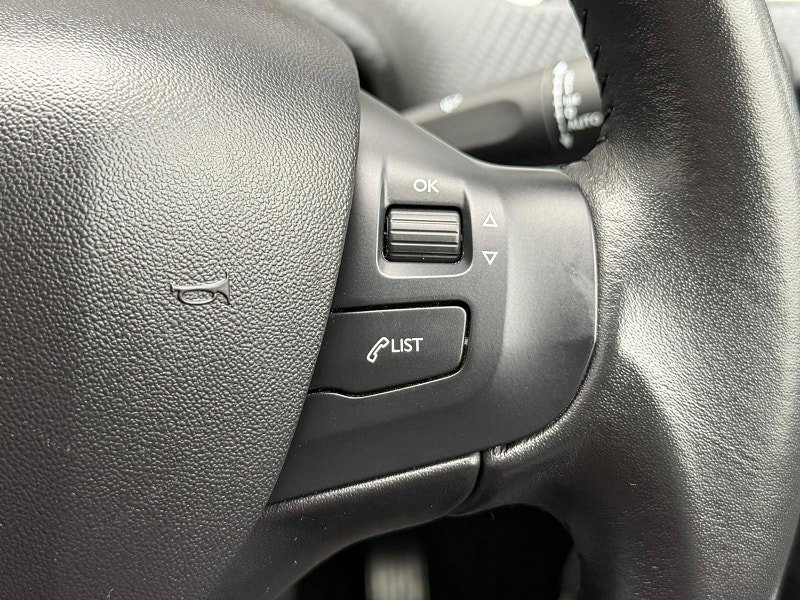 Peugeot 208 1.2 PureTech Signature Euro 6 (s/s) 5dr 5dr Manual 2026