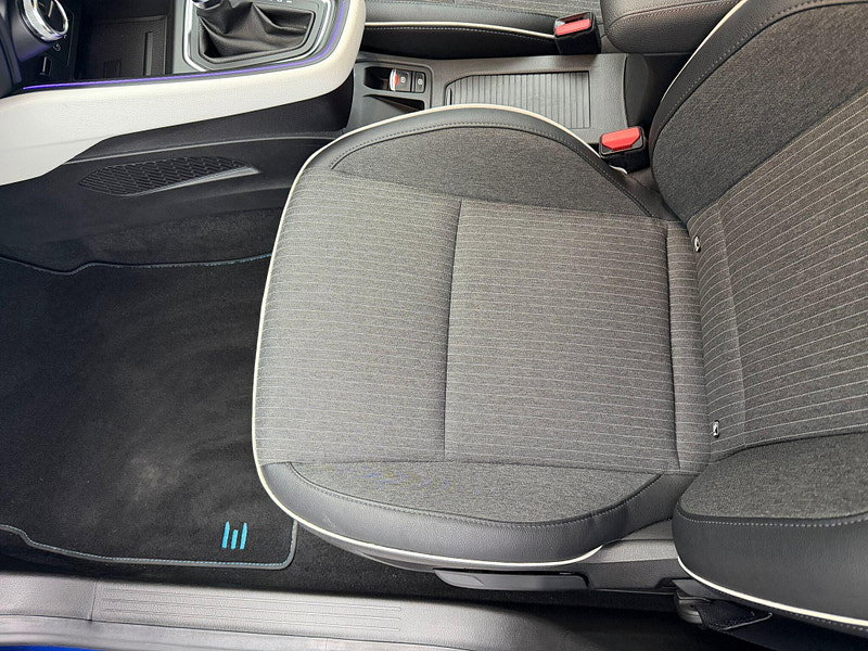 Renault Clio 1.6 E-TECH Techno Auto Euro 6 (s/s) 5dr 5dr Automatic 2026