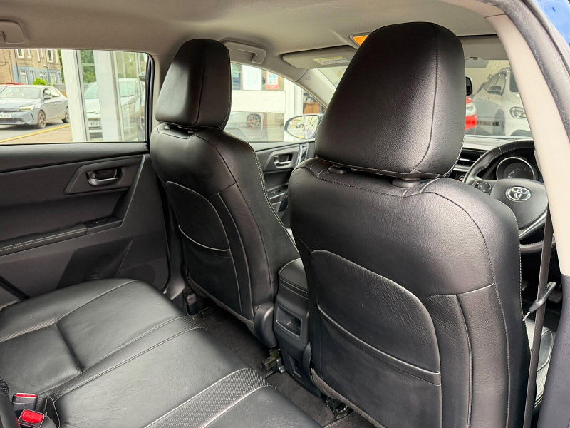 Toyota Auris 1.2 VVT-i Excel Hatchback 5dr Petrol Manual Euro 6 (s/s) (116 ps) 5dr Manual 2026