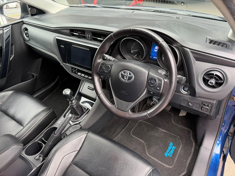Toyota Auris 1.2 VVT-i Excel Hatchback 5dr Petrol Manual Euro 6 (s/s) (116 ps) 5dr Manual 2026
