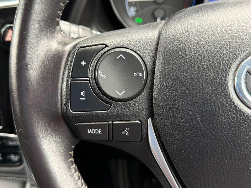 Toyota Auris 1.2 VVT-i Excel Hatchback 5dr Petrol Manual Euro 6 (s/s) (116 ps) 5dr Manual 2026