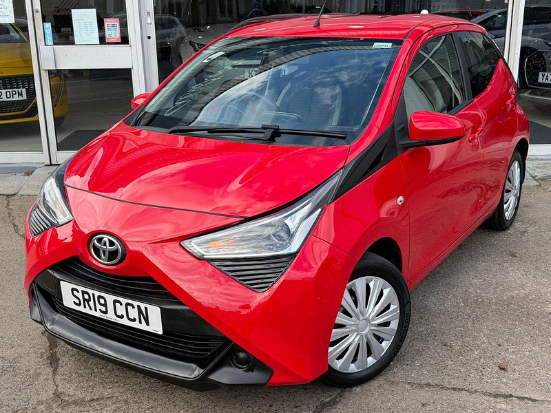 Toyota Aygo 1.0 VVT-i x-play Euro 6 5dr 5dr Manual 2026