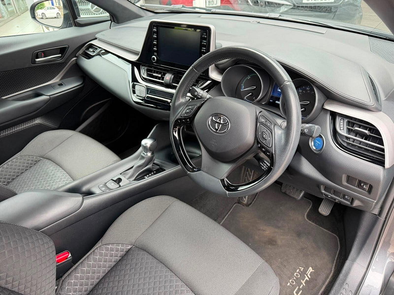 Toyota C-HR 1.8 VVT-h Icon CVT Euro 6 (s/s) 5dr 5dr Automatic 2026