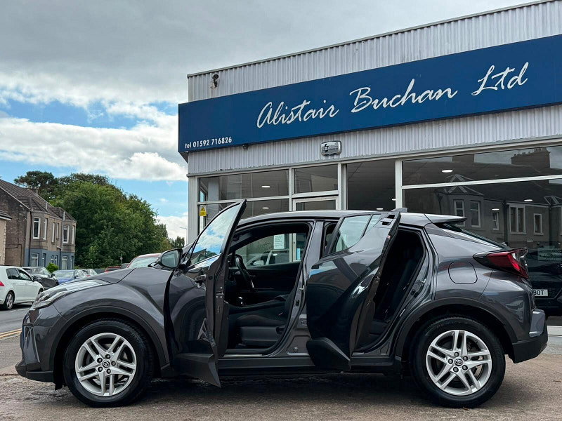 Toyota C-HR 1.8 VVT-h Icon CVT Euro 6 (s/s) 5dr 5dr Automatic 2026