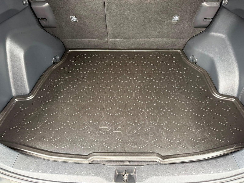 Toyota RAV4 2.5 VVT-h Dynamic CVT 4WD Euro 6 (s/s) 5dr 5dr Automatic 2026