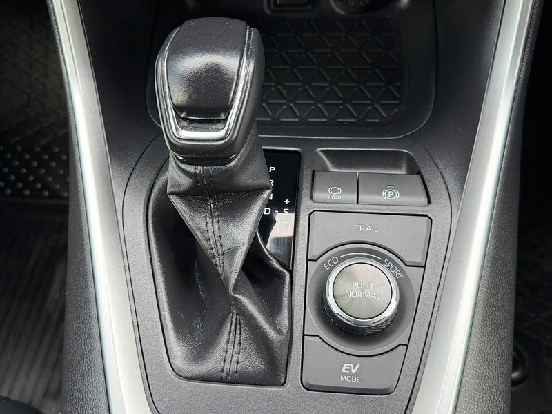 Toyota RAV4 2.5 VVT-h Dynamic CVT 4WD Euro 6 (s/s) 5dr 5dr Automatic 2026