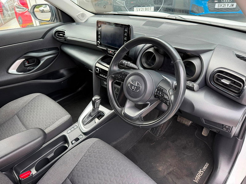 Toyota Yaris Cross 1.5 VVT-h Icon E-CVT Euro 6 (s/s) 5dr 5dr Automatic 2026