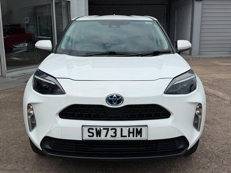 Toyota Yaris Cross 1.5 VVT-h Icon E-CVT Euro 6 (s/s) 5dr 5dr Automatic 2026