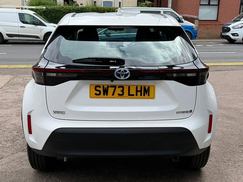 Toyota Yaris Cross 1.5 VVT-h Icon E-CVT Euro 6 (s/s) 5dr 5dr Automatic 2026