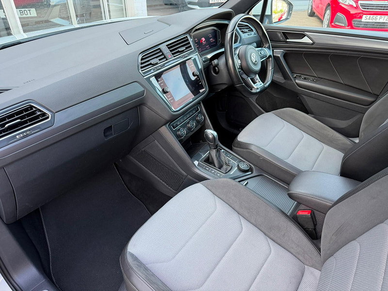 Volkswagen Tiguan 2.0 TDI R-Line Tech DSG 4Motion Euro 6 (s/s) 5dr 5dr Automatic 2026