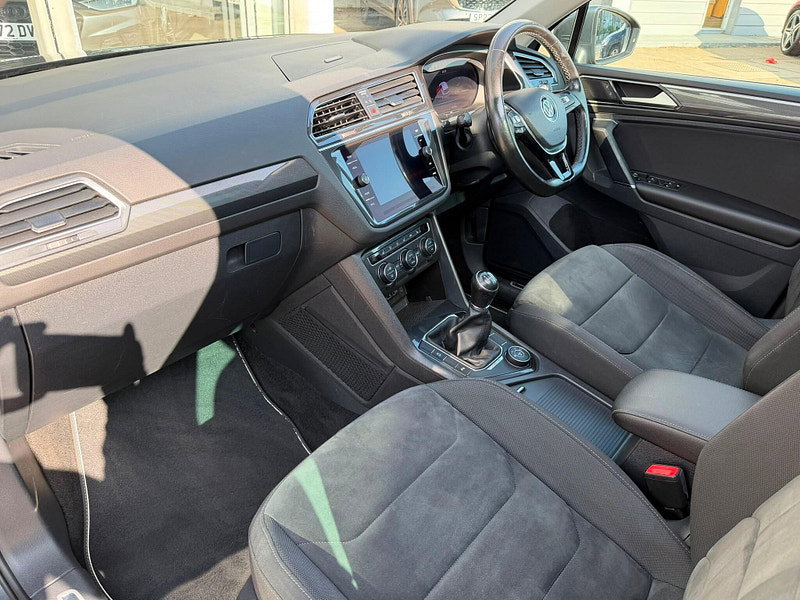 Volkswagen Tiguan 2.0 TDI SEL 4Motion Euro 6 (s/s) 5dr 5dr Manual 2026