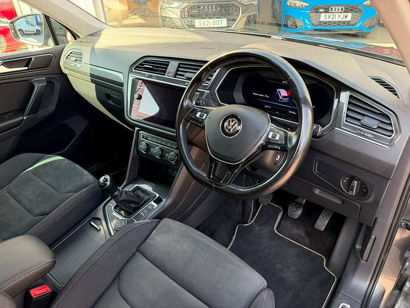 Volkswagen Tiguan 2.0 TDI SEL 4Motion Euro 6 (s/s) 5dr 5dr Manual 2026