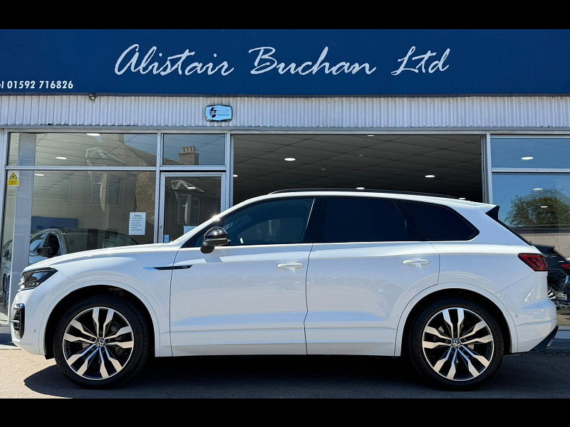 Volkswagen Touareg 3.0 TDI V6 Black Edition Tiptronic 4Motion Euro 6 (s/s) 5dr 5dr Automatic 2026