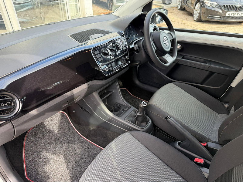 Volkswagen up! 1.0 Look up! Euro 6 5dr 5dr Manual 2026