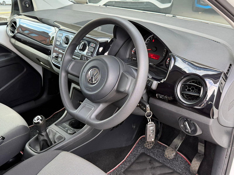 Volkswagen up! 1.0 Look up! Euro 6 5dr 5dr Manual 2026