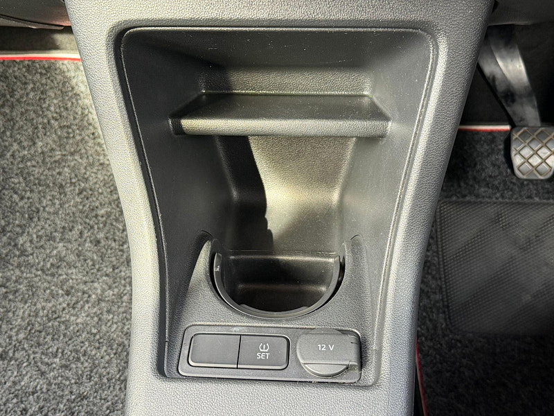 Volkswagen up! 1.0 Look up! Euro 6 5dr 5dr Manual 2026