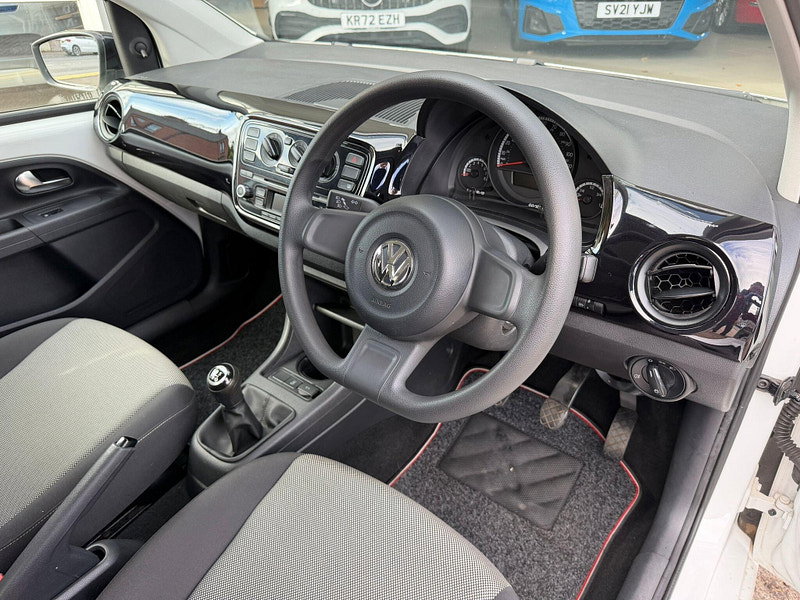 Volkswagen up! 1.0 Look up! Euro 6 5dr 5dr Manual 2026