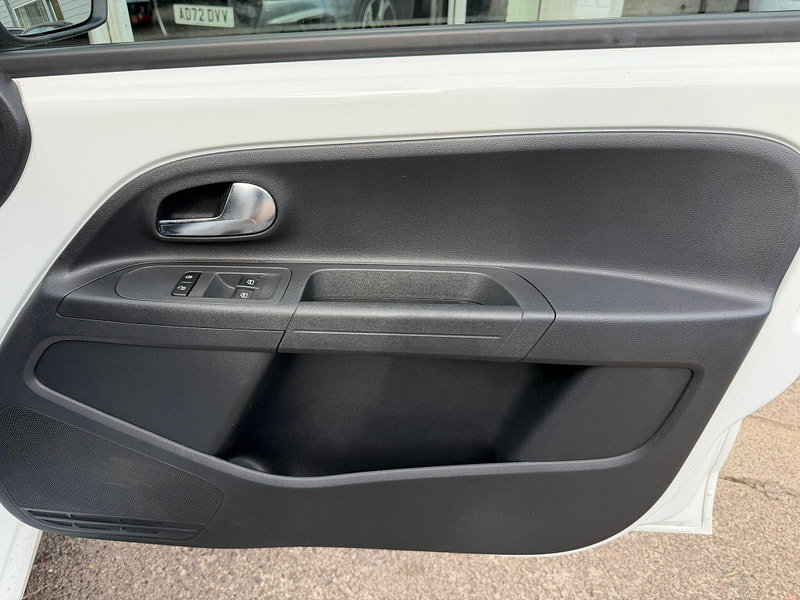 Volkswagen up! 1.0 Look up! Euro 6 5dr 5dr Manual 2026