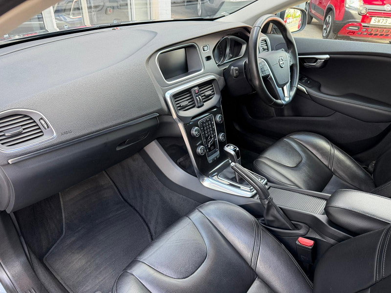 Volvo V40 2.0 D3 Inscription Euro 6 (s/s) 5dr 5dr Manual 2026