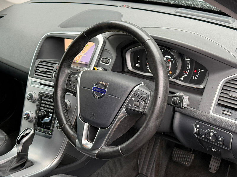 Volvo XC60 2.4 D4 SE Lux Nav Auto AWD Euro 6 (s/s) 5dr 5dr Automatic 2026