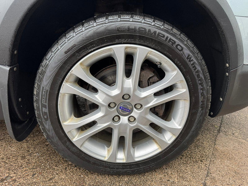 Volvo XC70 2.4 D5 SE Lux Geartronic AWD Euro 5 5dr 5dr Automatic 2026