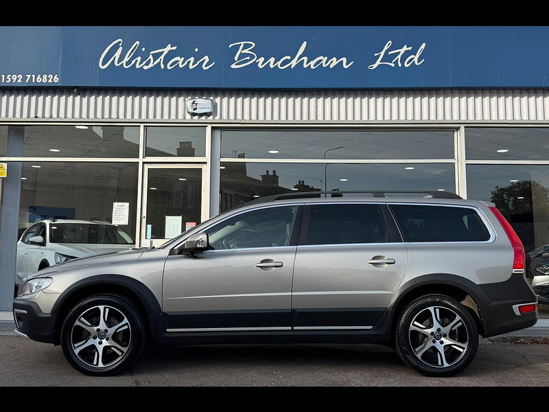 Volvo XC70 2.4 D5 SE Lux Geartronic AWD Euro 5 5dr 5dr Automatic 2026
