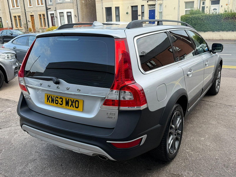 Volvo XC70 2.4 D5 SE Lux Geartronic AWD Euro 5 5dr 5dr Automatic 2026